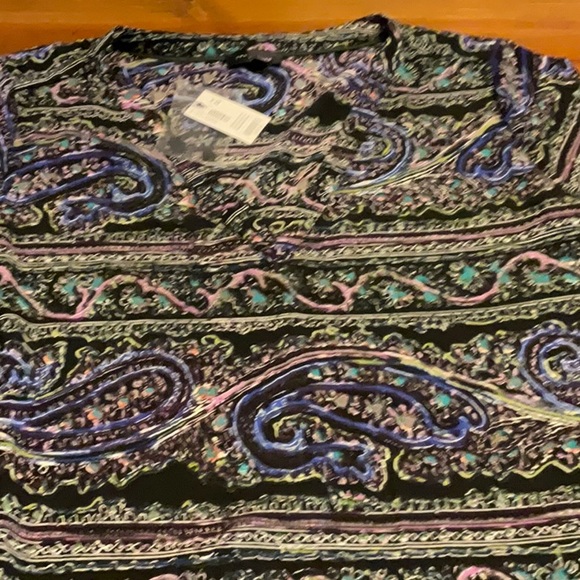 NWT Express Long sleeve tunic. Black w/multi color design XL. - Picture 8 of 11